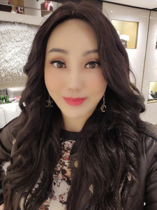 沈嶸老師也是定期清業力的見證者 靈魂光亮財富自然豐盛